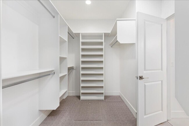 Building Photo - 4 Bedroom, 2 Bath home in Beautiful Meridian with SO MANY upgrades and perks throughout!  You don...