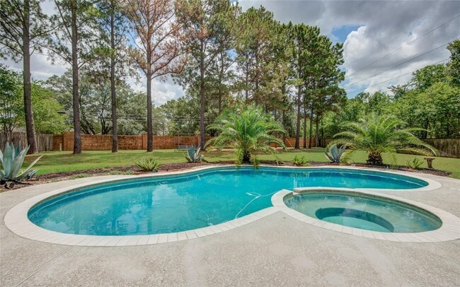 Building Photo - 5202 Summer Snow Dr