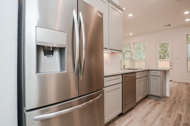 Building Photo - 571 Dry Fork Ln