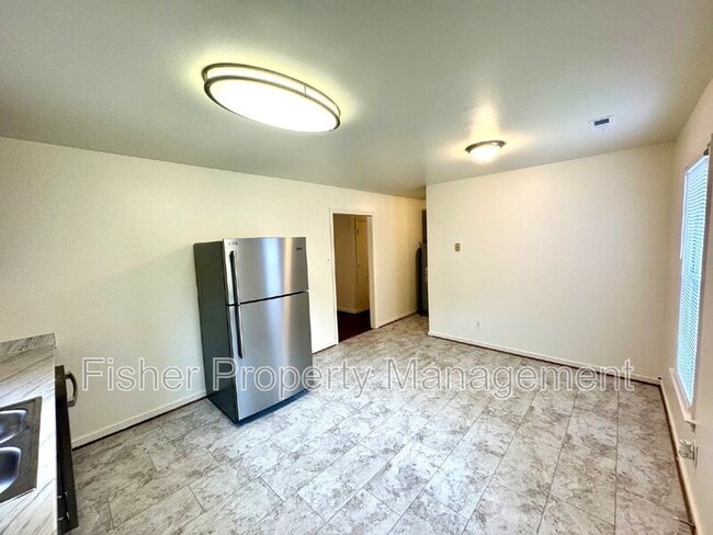 Building Photo - 5248 Oakforest Dr