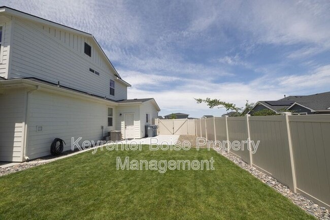 Building Photo - 11855 W Nuova Ct