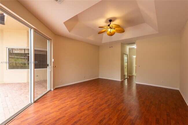 Building Photo - 18520 SW 39th Ct