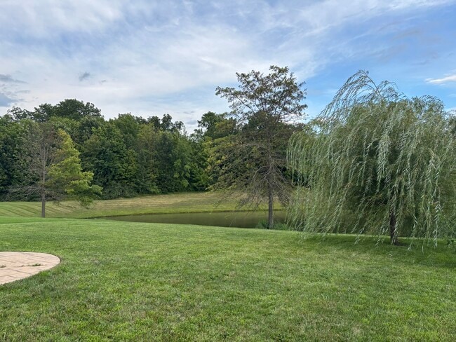 Building Photo - 5895 Mill Oak Dr