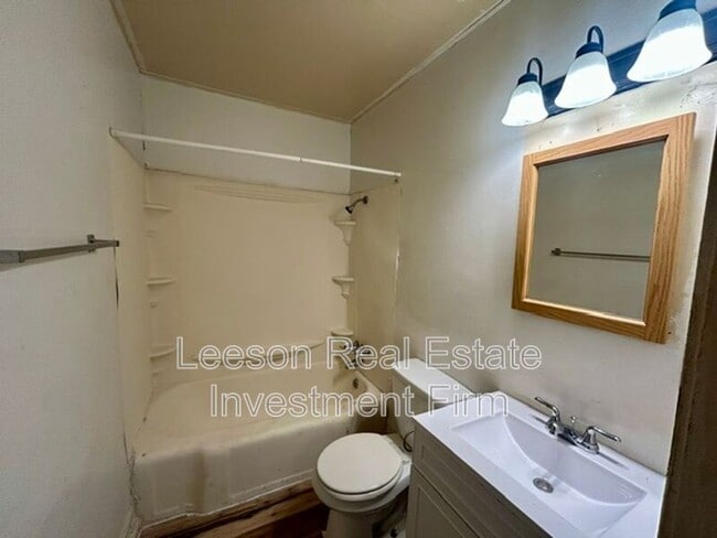 Building Photo - 2551 Claiborne Ave