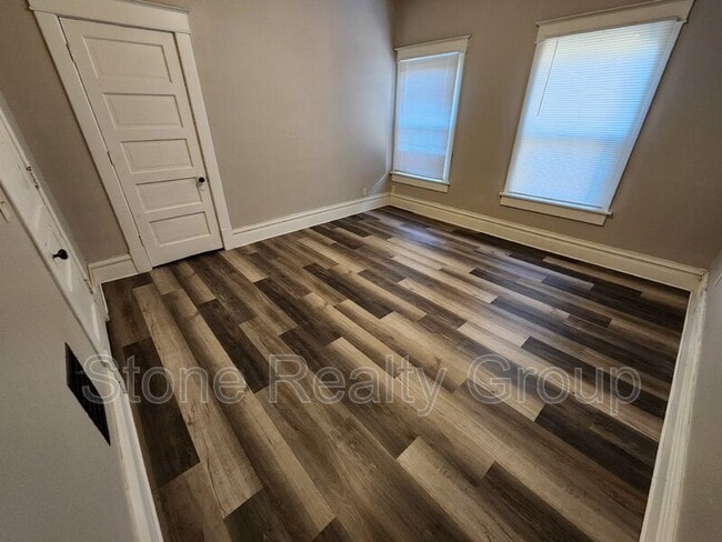 Building Photo - 1028 S 8th St