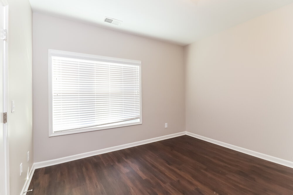 Building Photo - 356 Webster Lake Dr