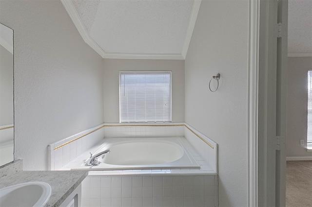 Building Photo - 1362 Meadow Creek Dr