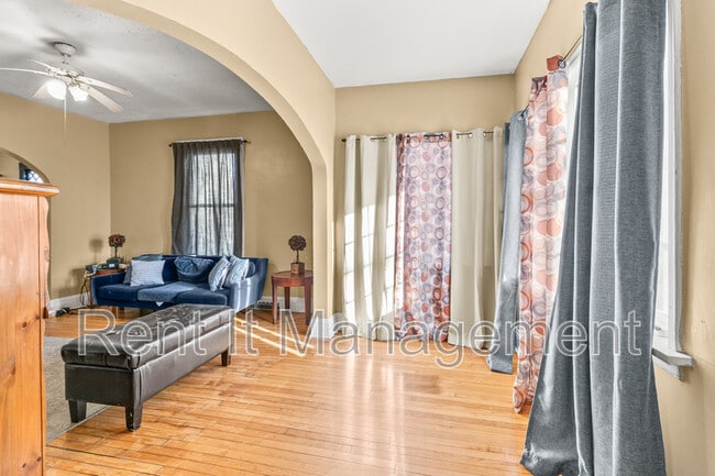 Building Photo - 3222 Webster St