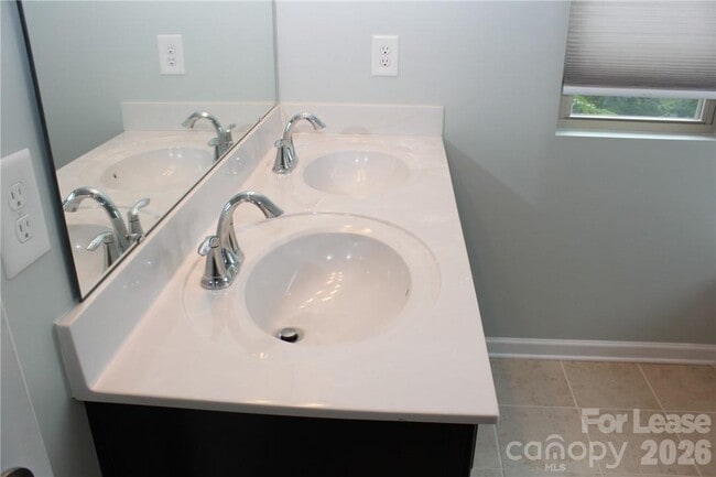 Building Photo - 6017 Sweetbay Ln