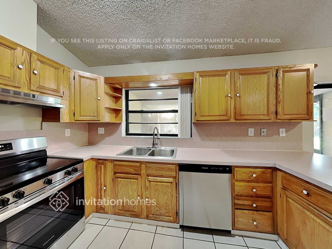Building Photo - 13551 SW 178th St