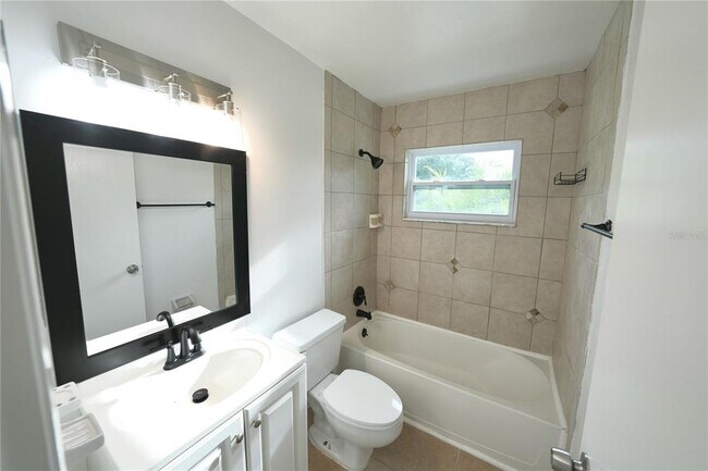 Building Photo - 2619 Hendy Ct