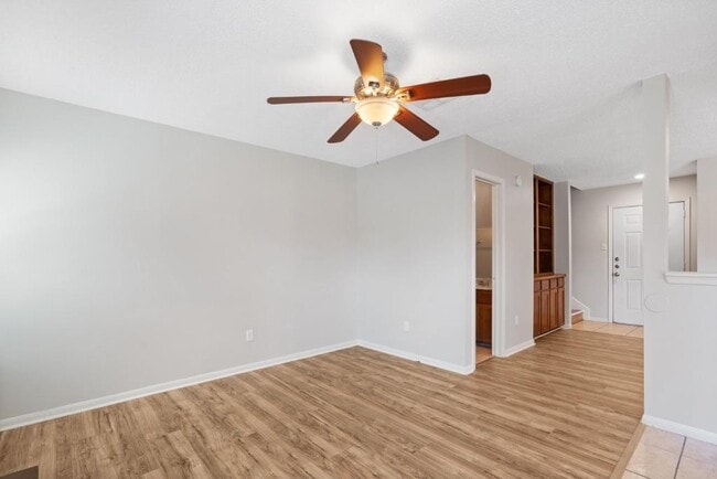 Building Photo - 8703 Schick Rd
