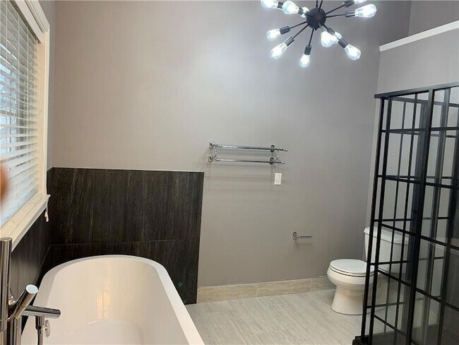 Building Photo - 1172 Rhyne Chase