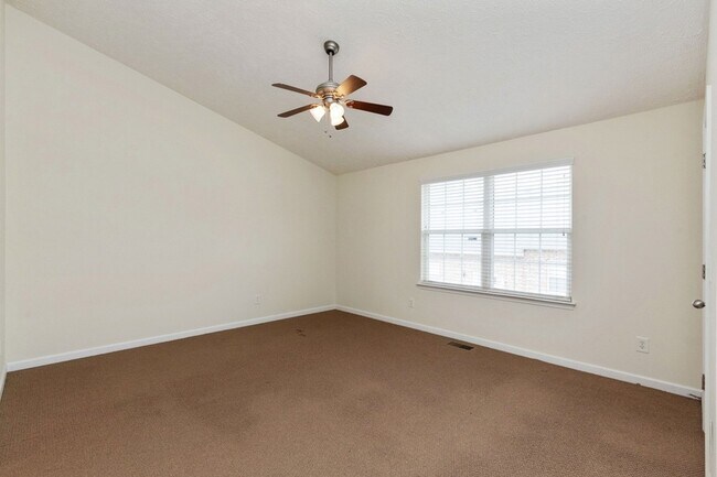 Building Photo - 614 Spence Enclave Way