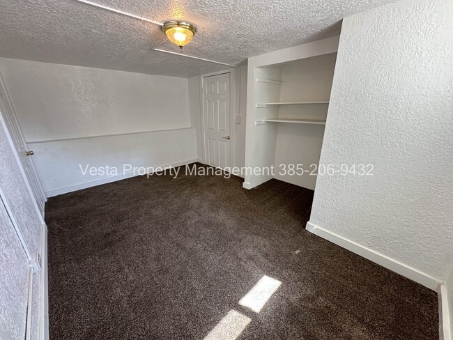 Building Photo - 2071 Jefferson Ave