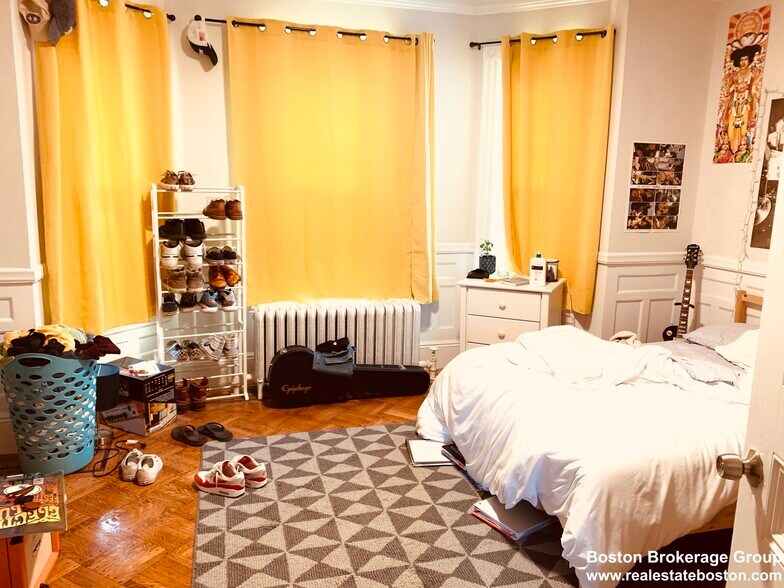 Building Photo - 22 Parker Hill Ave