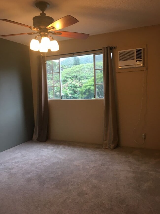 Building Photo - Healani Gardens-2 bed, 2 bath, 2 parking!