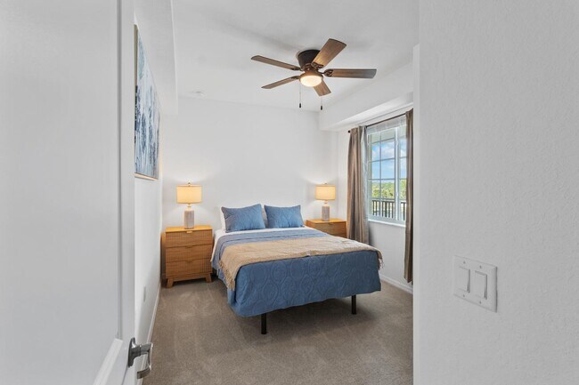 Building Photo - 15375 Grn Acrs Ave