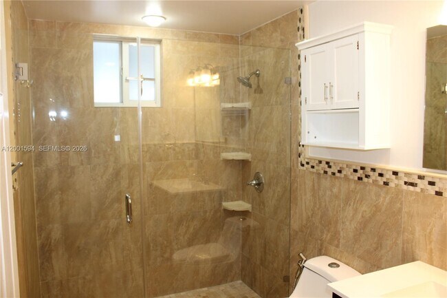 Building Photo - 2253 SW 10th St