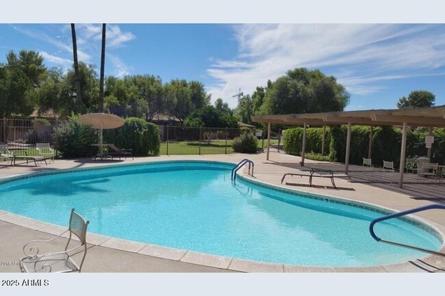 Building Photo - 7615 E Minnezona Ave