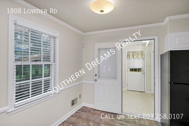 Building Photo - 1808 Lowder Dr