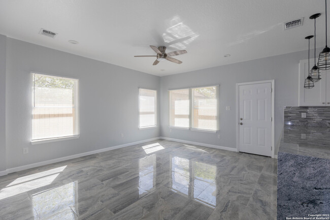 Building Photo - 310 Gabriel-