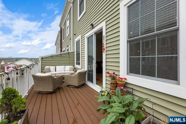 Building Photo - 109 Roosevelt Dr