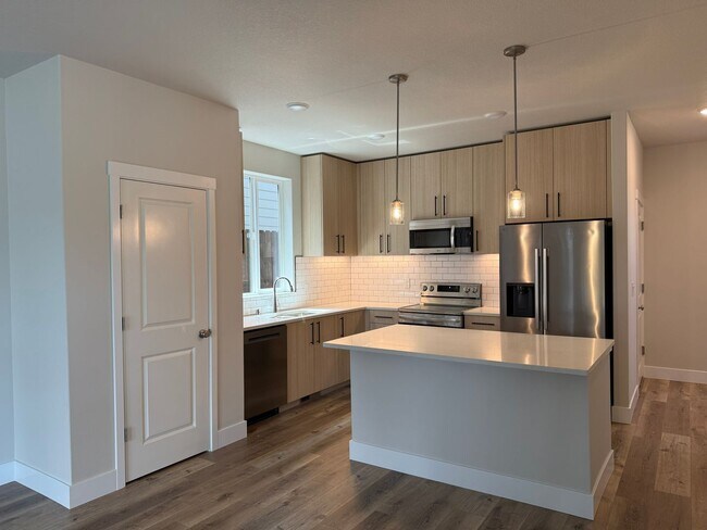 Building Photo - Beautiful Three Bedroom New Construction Home For Rent