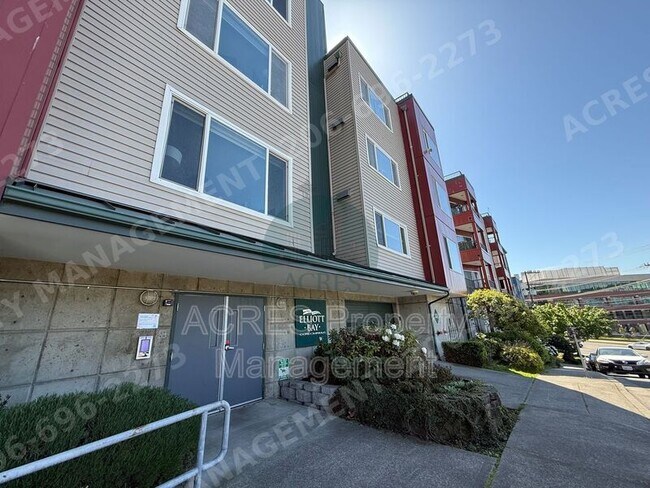 Building Photo - 524 6th Ave W
