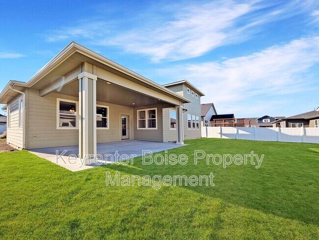 Building Photo - 4400 E Wedge St