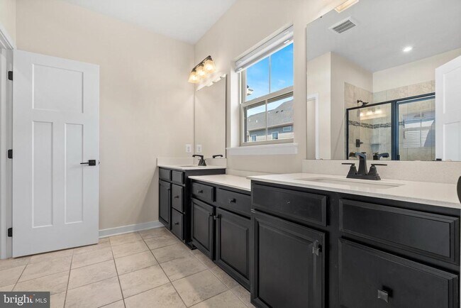 Building Photo - 6056 Murray Terrace