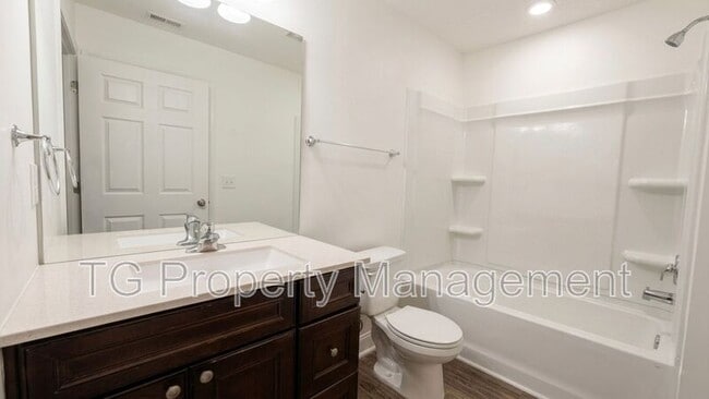 Building Photo - 1756 Lane Ave S