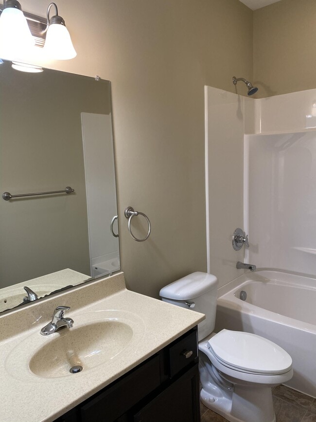 Building Photo - 302 Capstone Dr