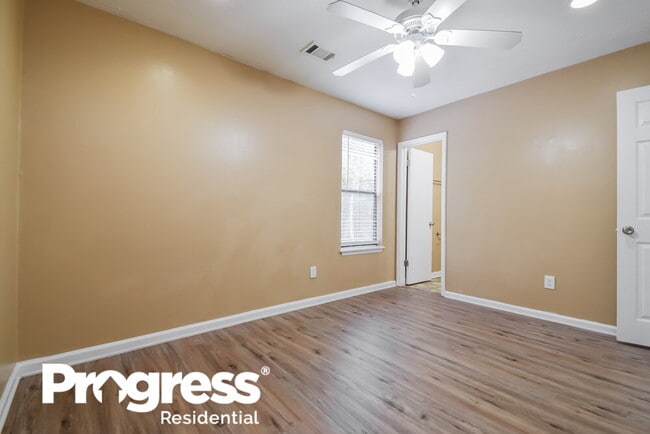 Building Photo - 968 Brandon Hill Way