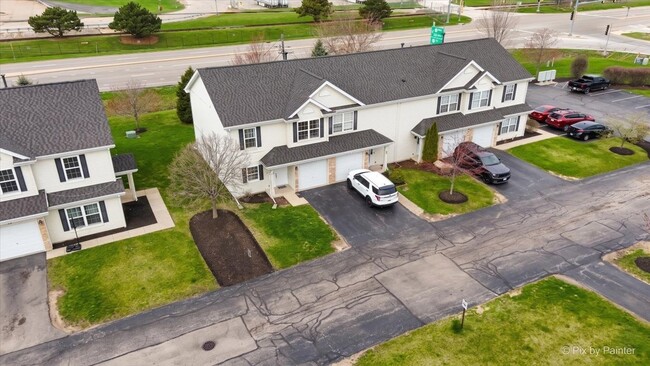 Building Photo - 1737 W Chrysler Dr