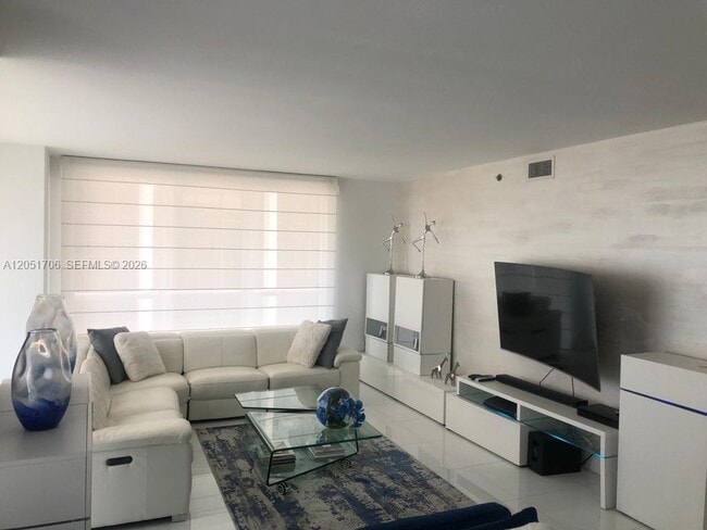 Building Photo - 50 Biscayne Blvd