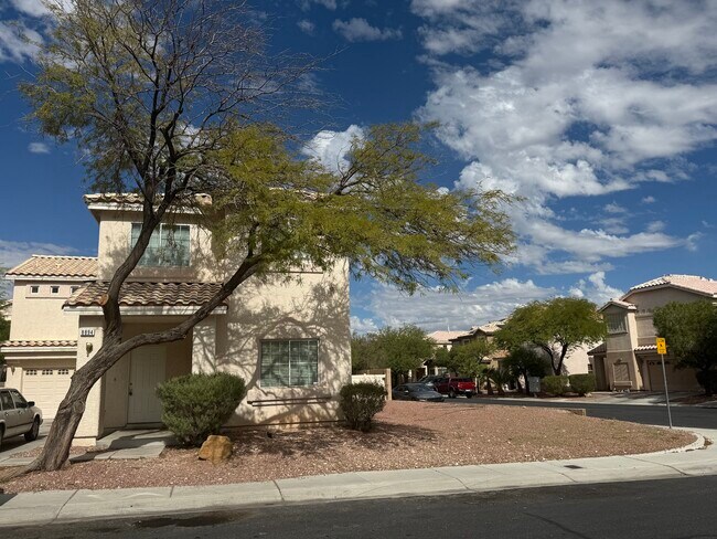 Building Photo - 8894 Houston Ridge Ave