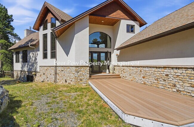 Building Photo - "Spacious 6-Bedroom Retreat with 7 Luxurious Bathrooms off Upper Bear Creek!"