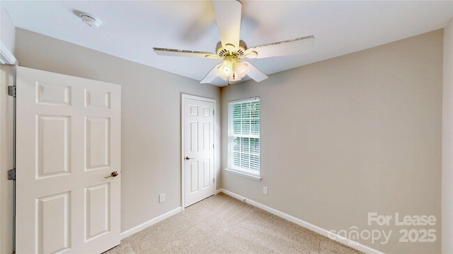 Building Photo - 1838 Chinchester Ln