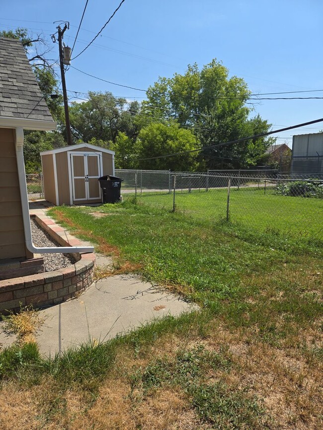 Building Photo - cute 2 bed home