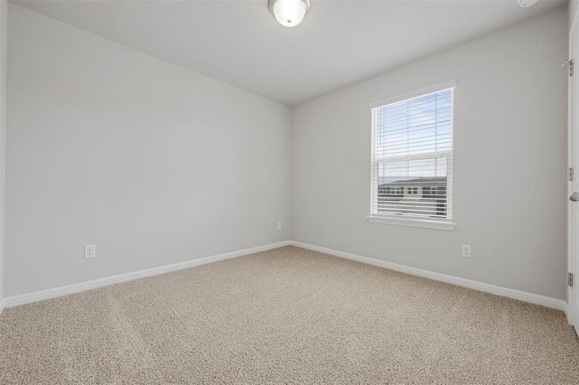 Building Photo - 104 Cinnabar Ln