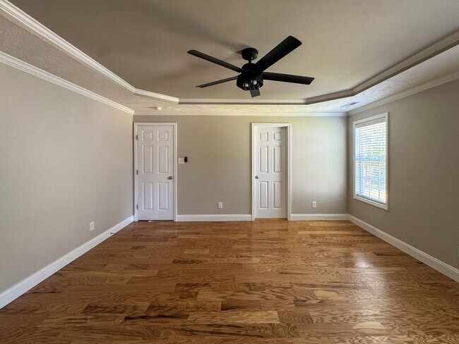 Building Photo - Beautiful 4 Bed 2.5 Bath Home in Raeford