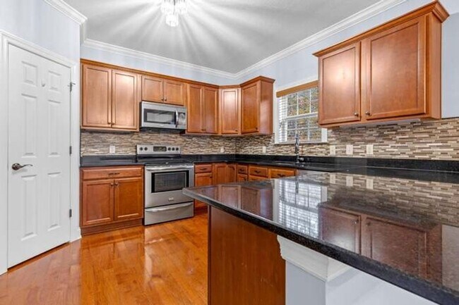 Building Photo - Spacious 4BR House in Ooltewah