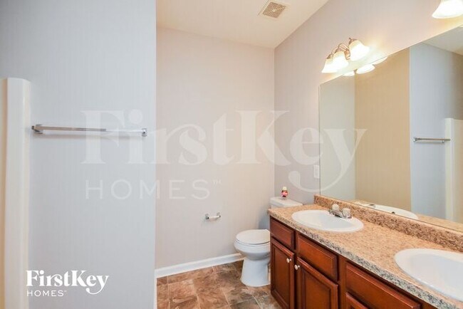 Building Photo - 5068 Pioneer Pkwy