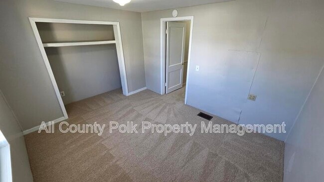 Building Photo - 2735 W 10th St