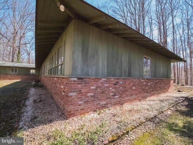 Building Photo - 4313 Woodlark Dr