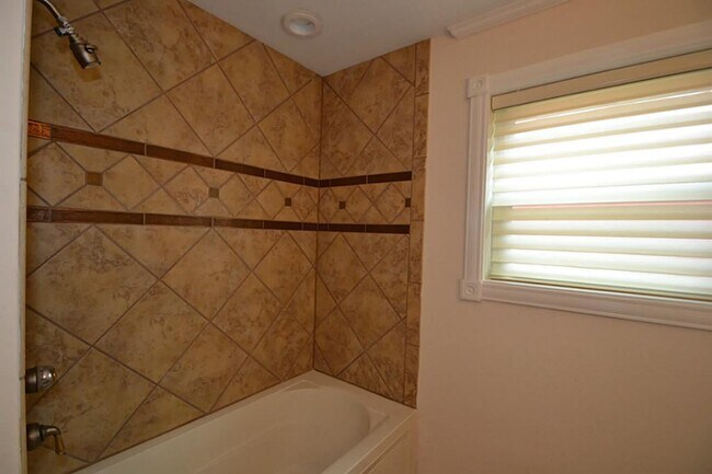 Building Photo - 4911 Wigton Dr