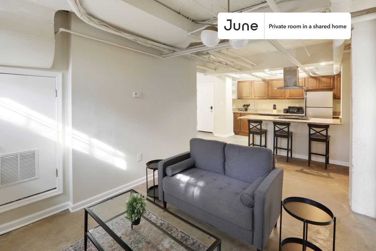Building Photo - Room in Shared 5 bed/2 bath home in Dupont Circle