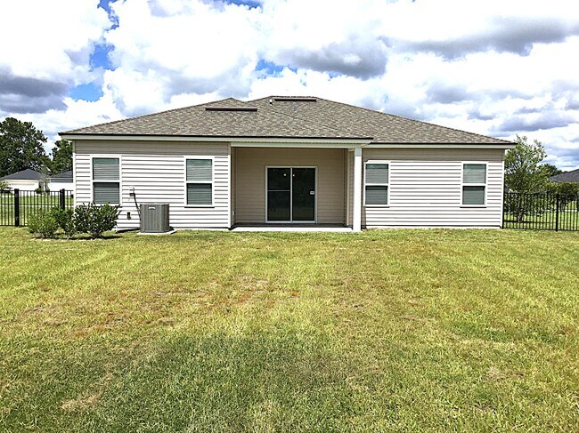 Building Photo - 8116 Golden Bamboo Dr
