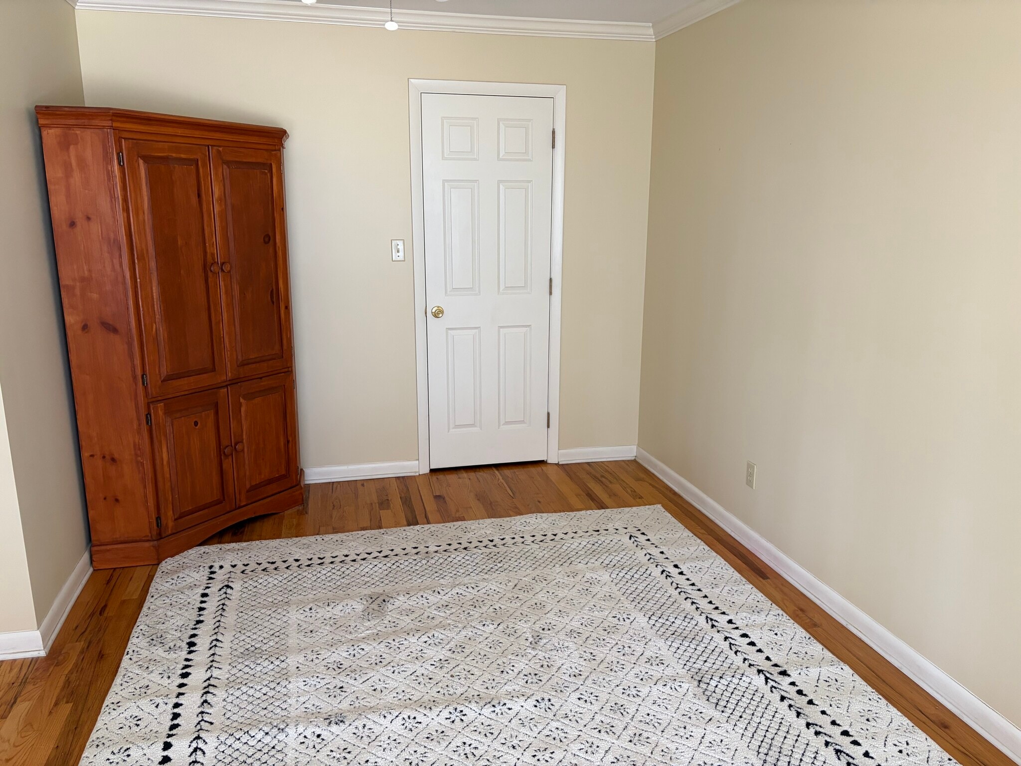 Building Photo - 16348 Woodcliffe Dr